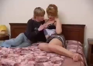 Perfect opportunity to have sex with mom